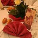 De Hotel 2*